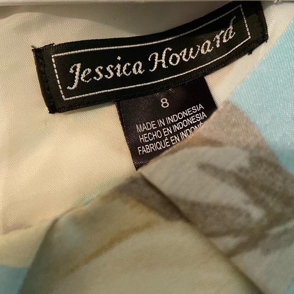 Jessica Howard - Picture 2 of 2